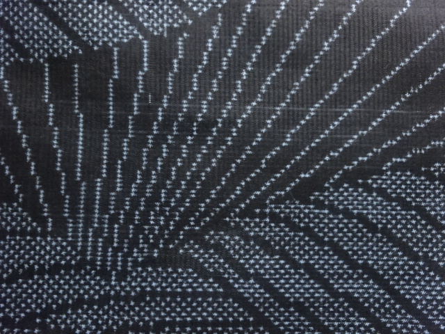 JAPANESE KIMONO / ANTIQUE KIMONO / SILK / DORO OSHIMA TSUMUGI (5 maruki) / WOVEN ABSTRACT PATTERN